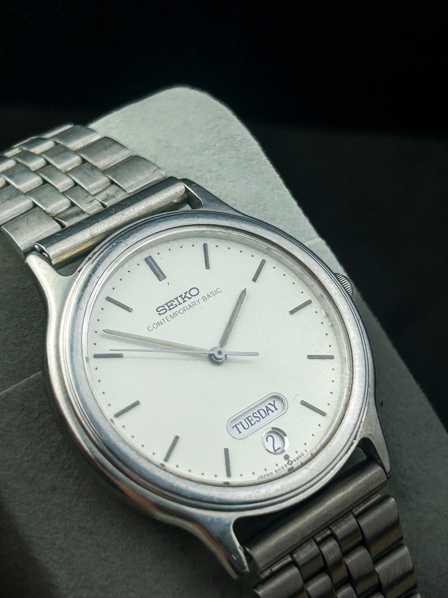 Seiko Contemporary Basic